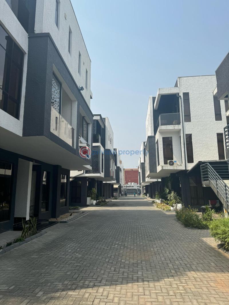Luxurious 4 bedroom semi-detached with a bq - 8 4 bedroom Semi detached Duplex For Rent Victoria Island Lagos - 8