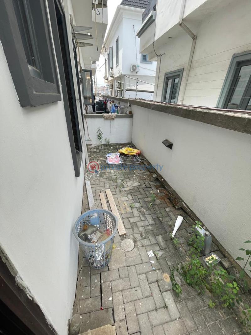 4 bedroom Terraced Duplex For Sale Ikota Lekki Phase 2 Lagos - 11