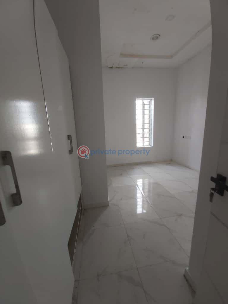 Luxurious 4 bedroom terrace duplex - 9 4 bedroom Terraced Duplex For Sale Ikota Gra Lekki Phase 2 Lagos - 9