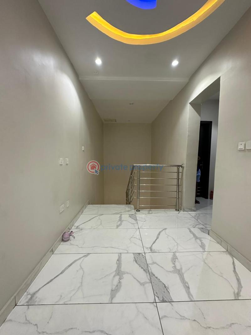 4 bedroom Terraced Duplex For Sale Platinum Way Jakande Lekki Lagos - 5