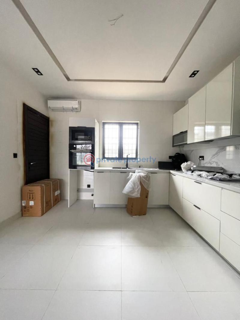 4 bedroom Terraced Duplex For Sale Lekki Phase 1 Lekki Lagos - 3