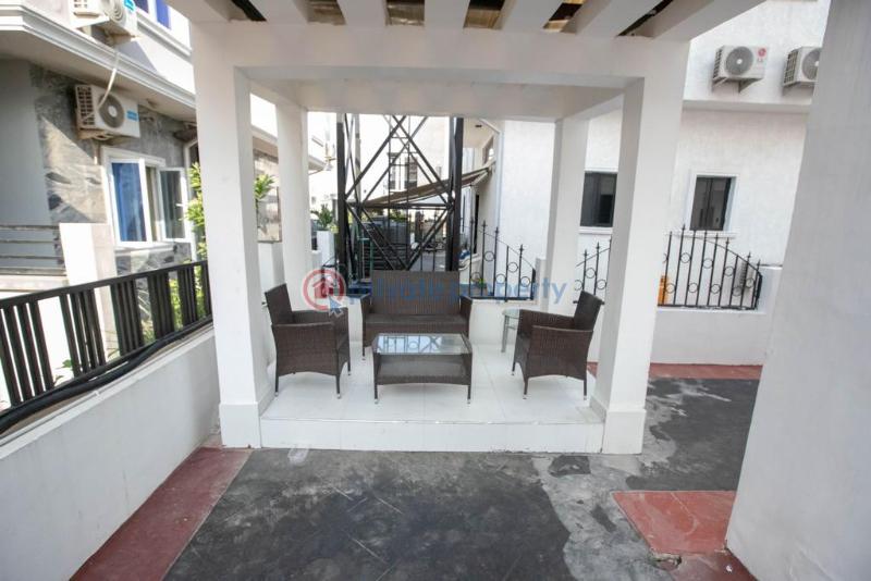 Luxurious 4bedroom duplex fully detached with swimming pool at osapa london - 4 4 bedroom Detached Duplex For Sale Osapa London Lekki Lagos - 4
