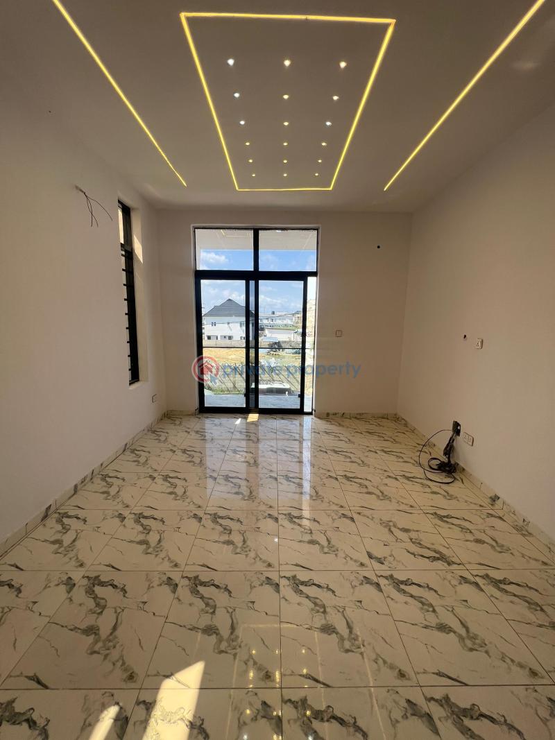 Luxurious 4bedroom semi-detached duplex - 5 4 bedroom Semi detached Duplex For Sale Ikota, Ikota Lekki Lagos - 5