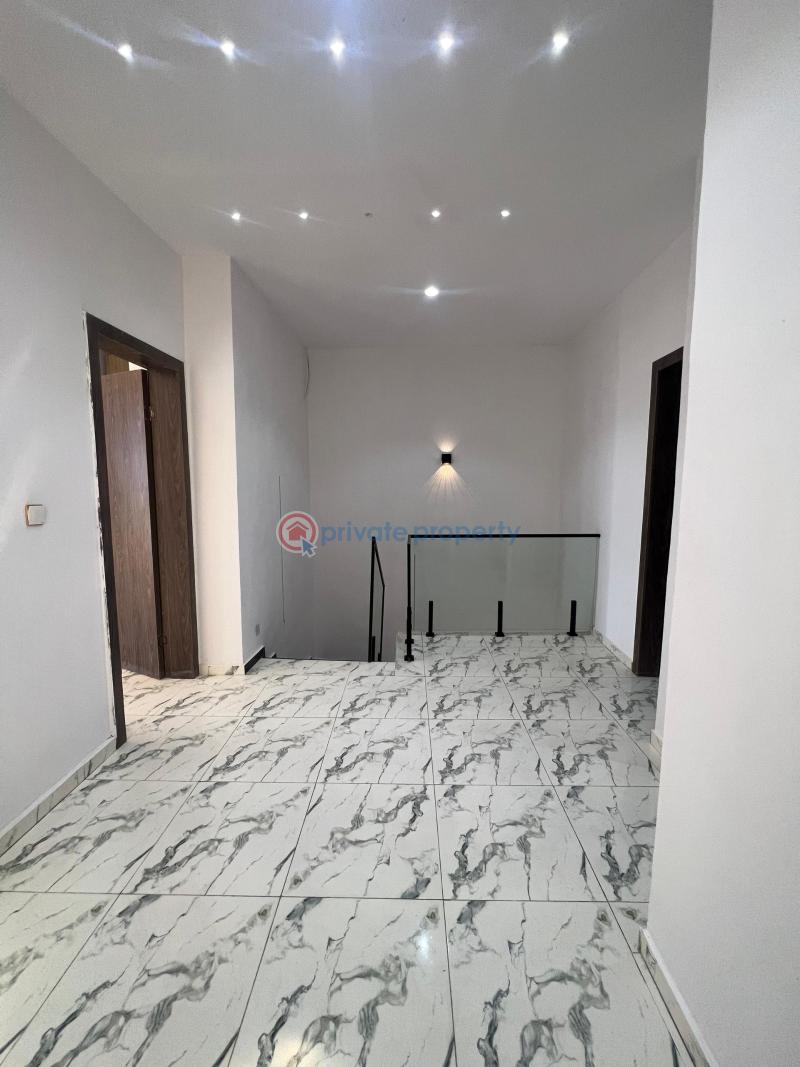 Luxurious 4bedroom semi-detached duplex - 9 4 bedroom Semi detached Duplex For Sale Ikota, Ikota Lekki Lagos - 9