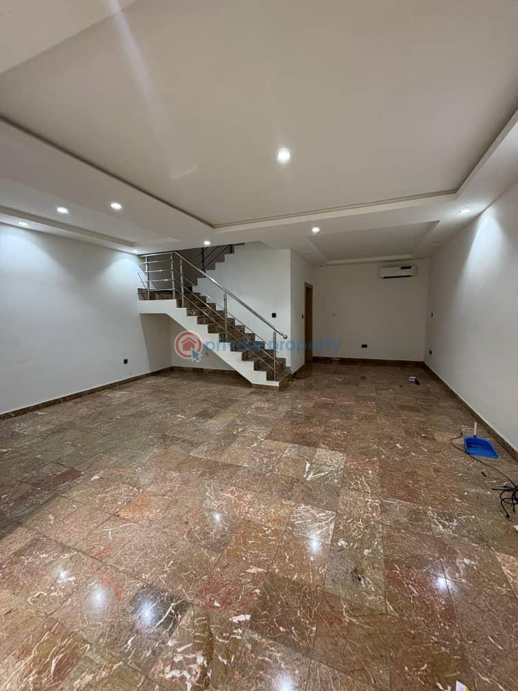 Luxurious 4bedroom terrace - 12 4 bedroom Terraced Duplex For Rent Lekki Phase 1 Lagos - 12