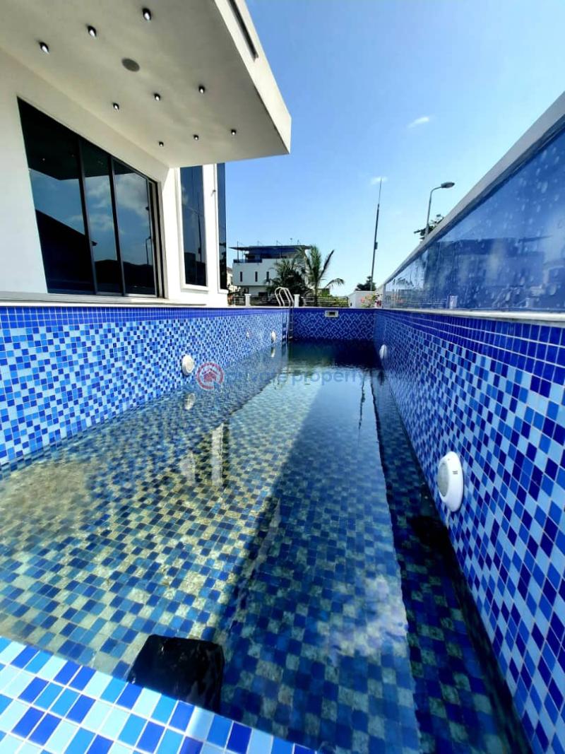 Luxurious 5 bdrm duplex in a good area - 3 5 bedroom Detached Duplex For Sale Osapa Lekki Lagos - 3