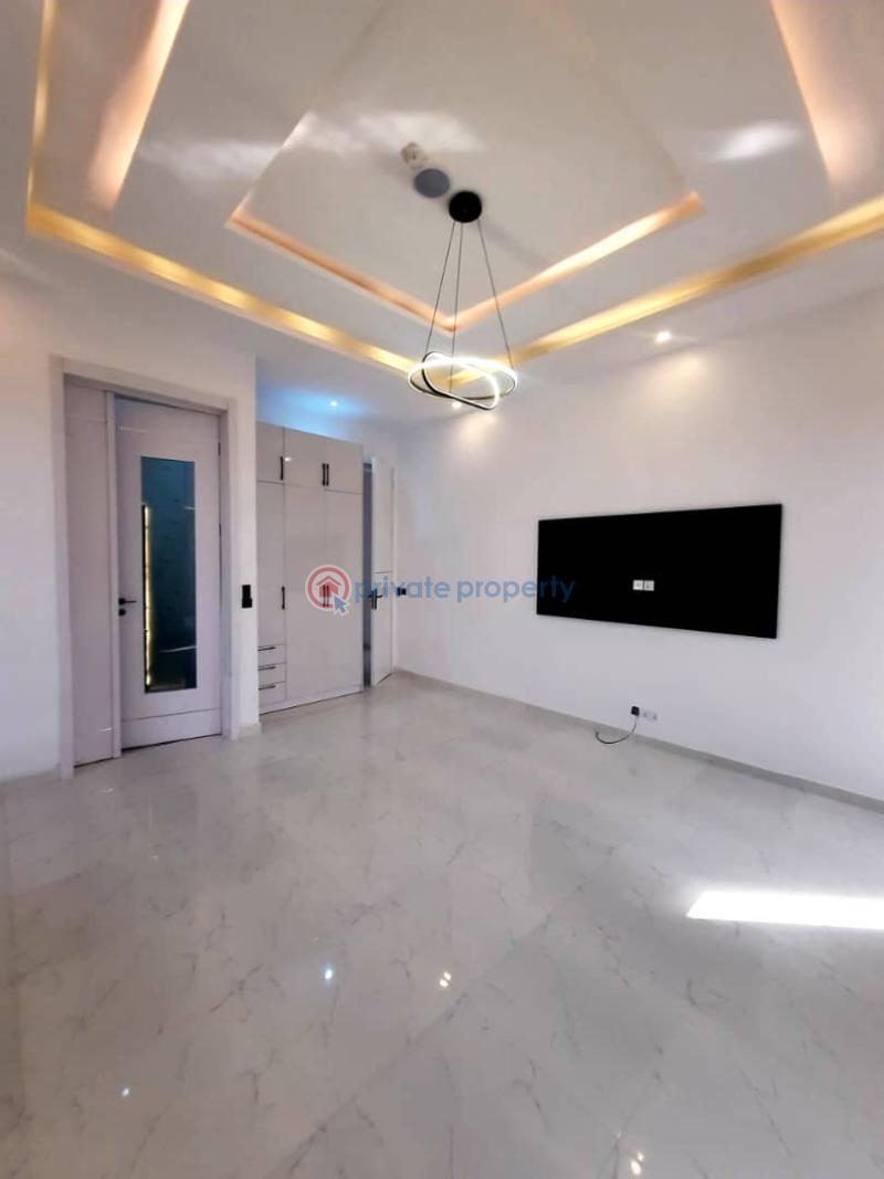Luxurious 5 bdrm duplex in a good area - 14 5 bedroom Detached Duplex For Sale Osapa Lekki Lagos - 14