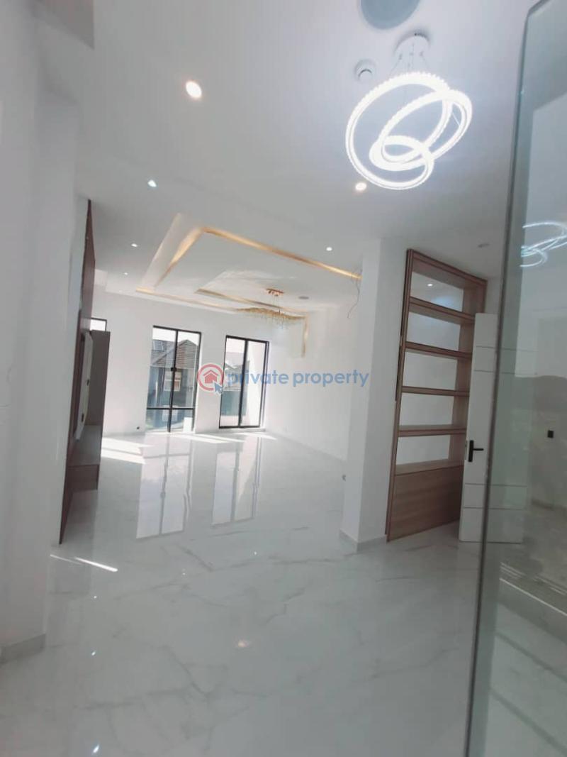 Luxurious 5 bdrm duplex in a good area - 9 5 bedroom Detached Duplex For Sale Osapa Lekki Lagos - 9