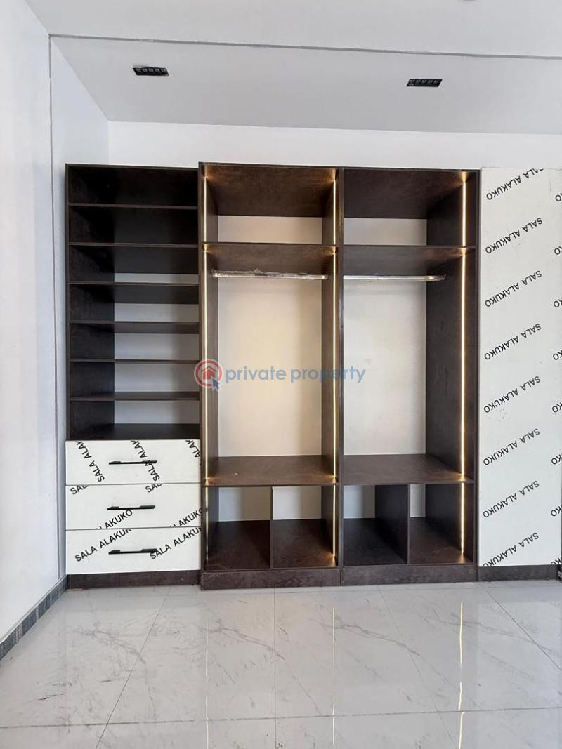 Luxurious 5 bdrm duplex in a serene environment - 10 5 bedroom Semi detached Duplex For Sale Osapa Lekki Lagos - 10