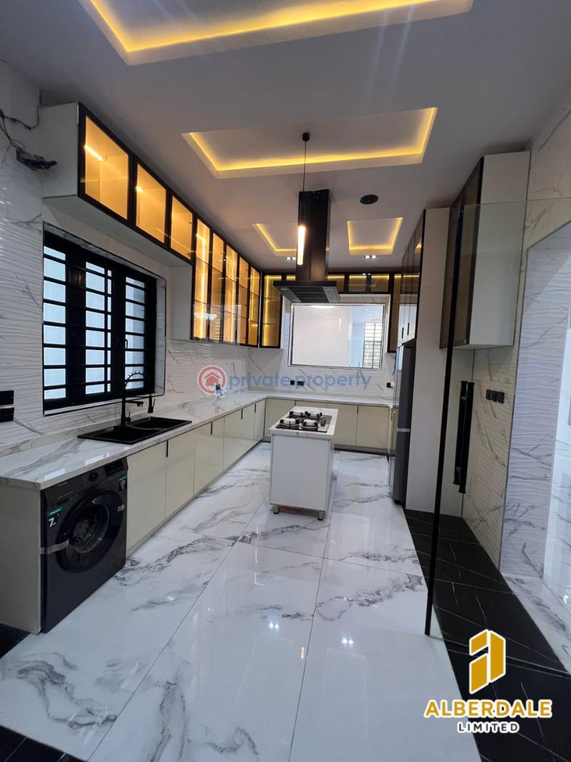 5 bedroom Detached Duplex For Sale Ikota Lekki Lagos - 5