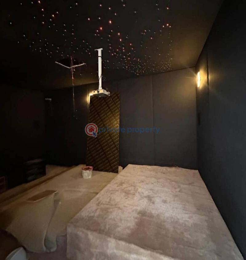 Luxurious 5 bedroom detached duplex - 9 5 bedroom Detached Duplex For Sale Hampton Lake Estate, Off Chevron Drive Lekki Lagos Chevron Drive Lekki Lagos - 9