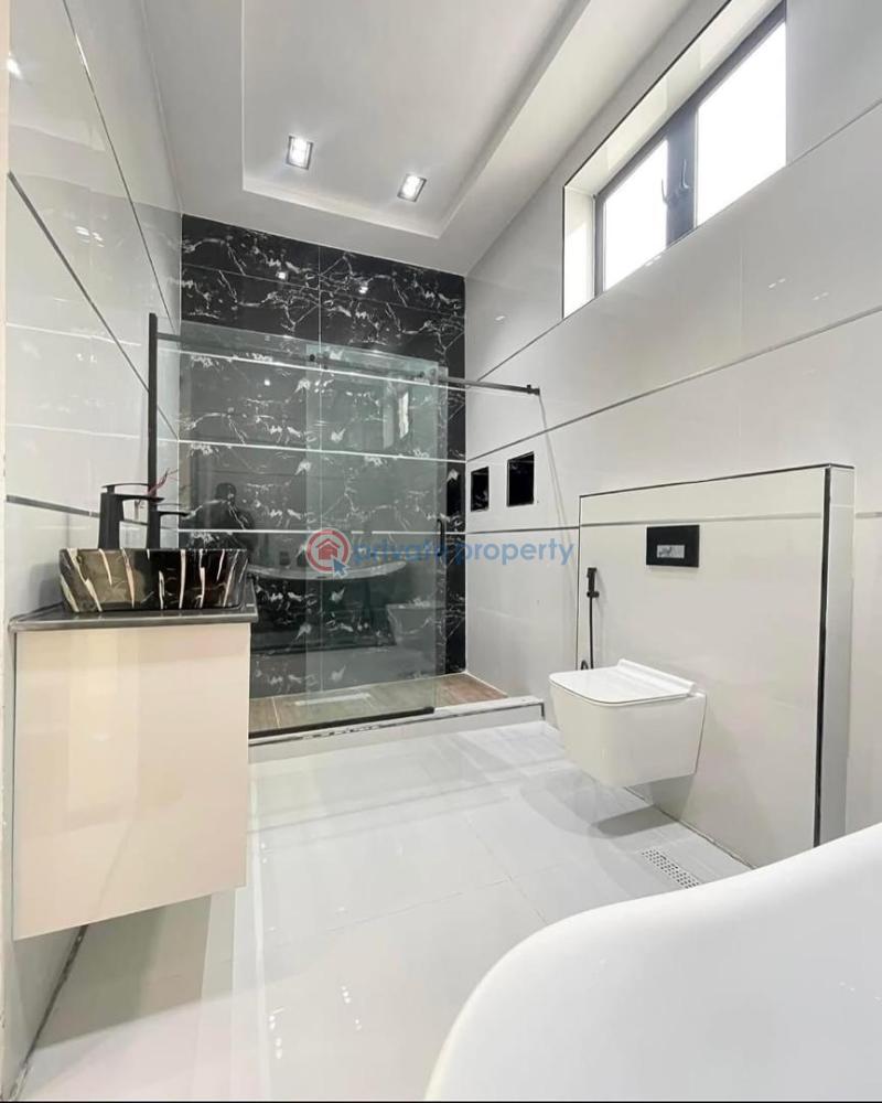 5 bedroom Detached Duplex For Sale Ajah,lekki Ajah Lagos - 3