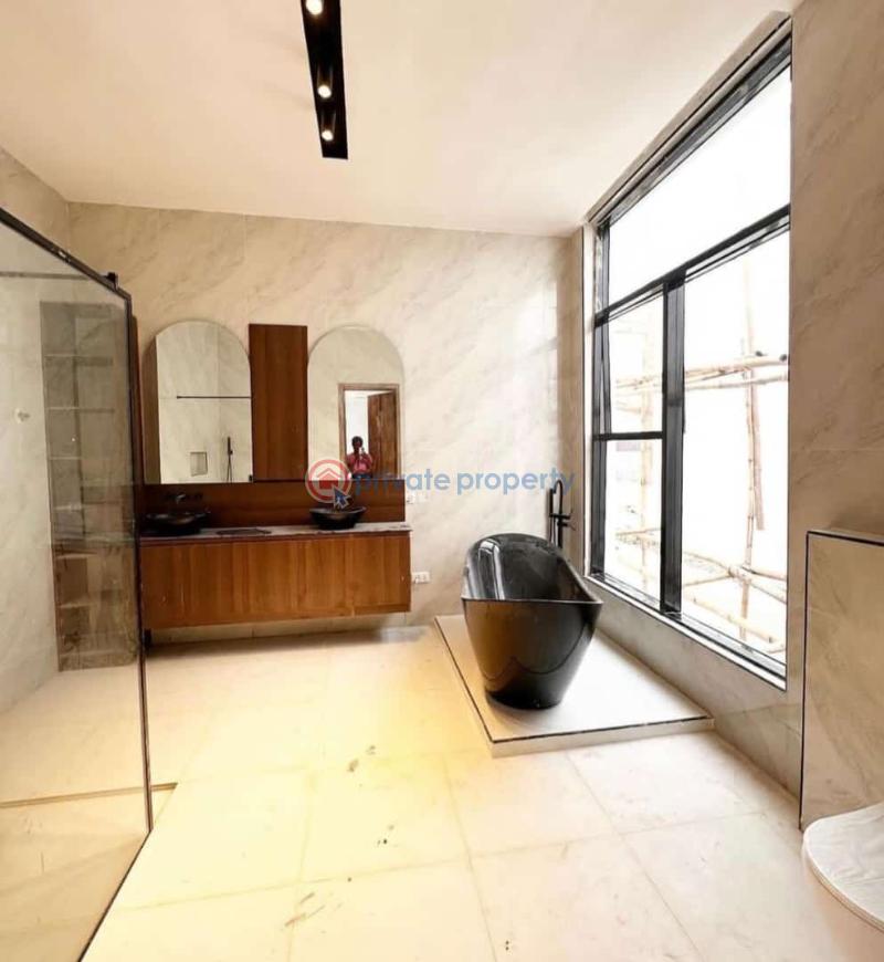 Luxurious 5 bedroom detached duplex - 4 5 bedroom Detached Duplex For Sale Hampton Lake Estate, Off Chevron Drive Lekki Lagos Chevron Drive Lekki Lagos - 4
