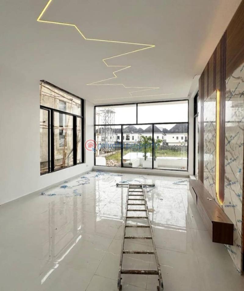 Luxurious 5 bedroom detached duplex - 7 5 bedroom Detached Duplex For Sale Hampton Lake Estate, Off Chevron Drive Lekki Lagos Chevron Drive Lekki Lagos - 7