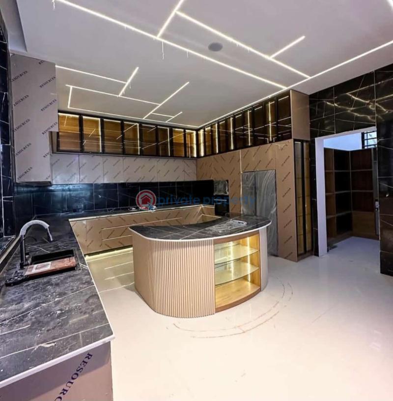 Luxurious 5 bedroom detached duplex - 10 5 bedroom Detached Duplex For Sale Hampton Lake Estate, Off Chevron Drive Lekki Lagos Chevron Drive Lekki Lagos - 10