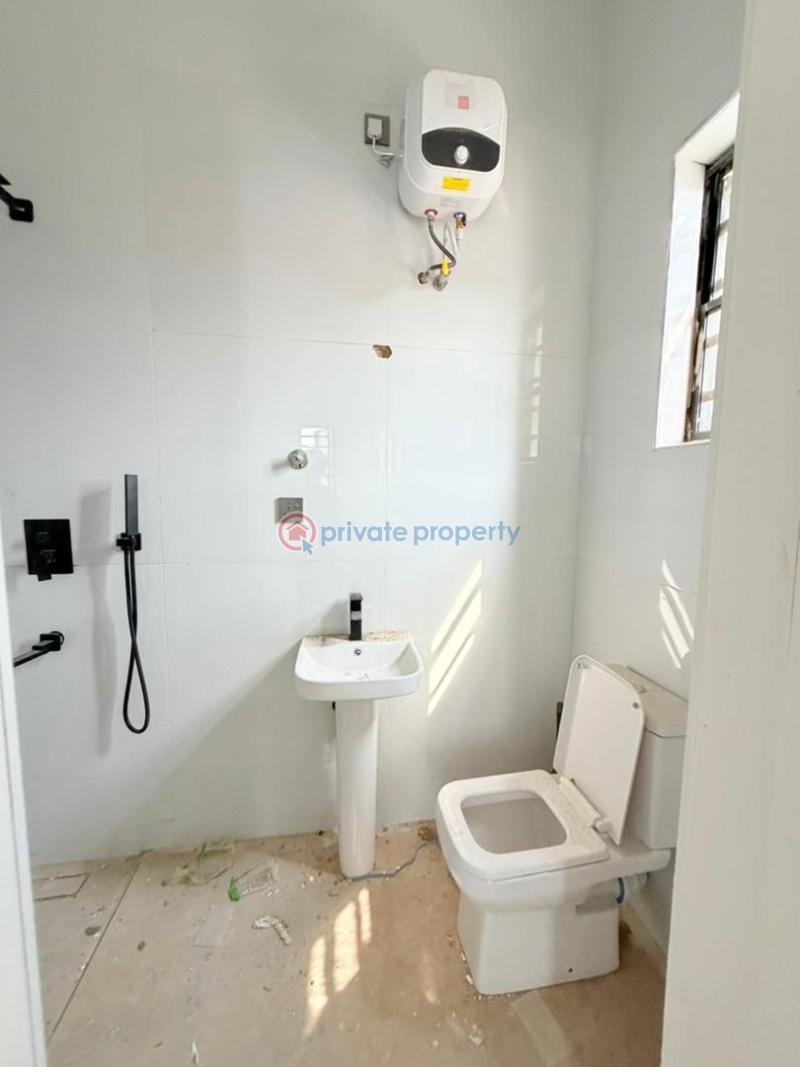 5 bedroom Detached Duplex For Sale Luxurious 5 Bedroom Detached Duplex Plus Bq In A Serene Location Magodo Kosofe/Ikosi Lagos - 7