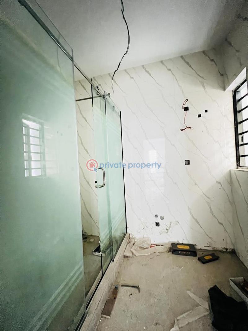 5 bedroom Detached Duplex For Sale Luxurious 5 Bedroom Detached Duplex Plus Bq In A Serene Location Magodo Kosofe/Ikosi Lagos - 10