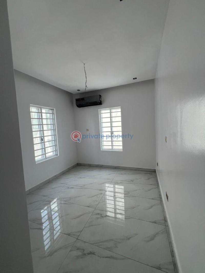 5 bedroom Detached Duplex For Sale Chevron Chevy Lekki Phase 2 Lagos - 3