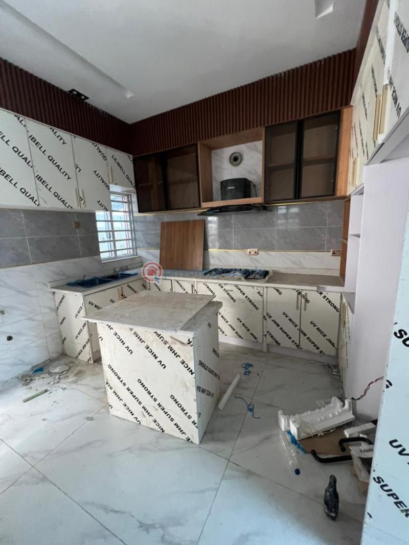5 bedroom Detached Duplex For Sale Chevron Chevy Lekki Phase 2 Lagos - 8
