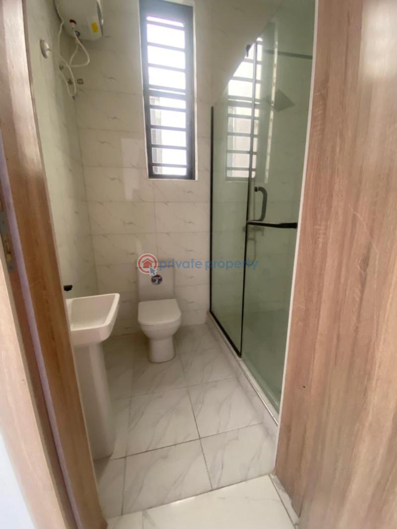 5 bedroom Detached Duplex For Sale Chevron Lekki Phase 2 Lagos - 11