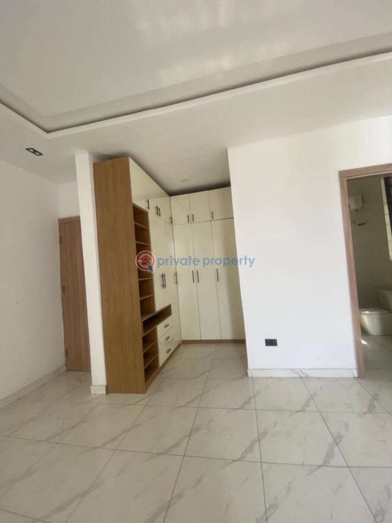 5 bedroom Detached Duplex For Sale Chevron Lekki Phase 2 Lagos - 4