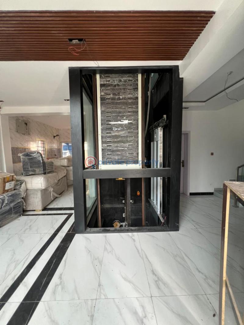 5 bedroom Detached Duplex For Sale Chevron Chevy Lekki Phase 2 Lagos - 24