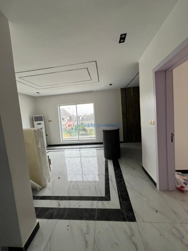 5 bedroom Detached Duplex For Sale Chevron Chevy Lekki Phase 2 Lagos - 14