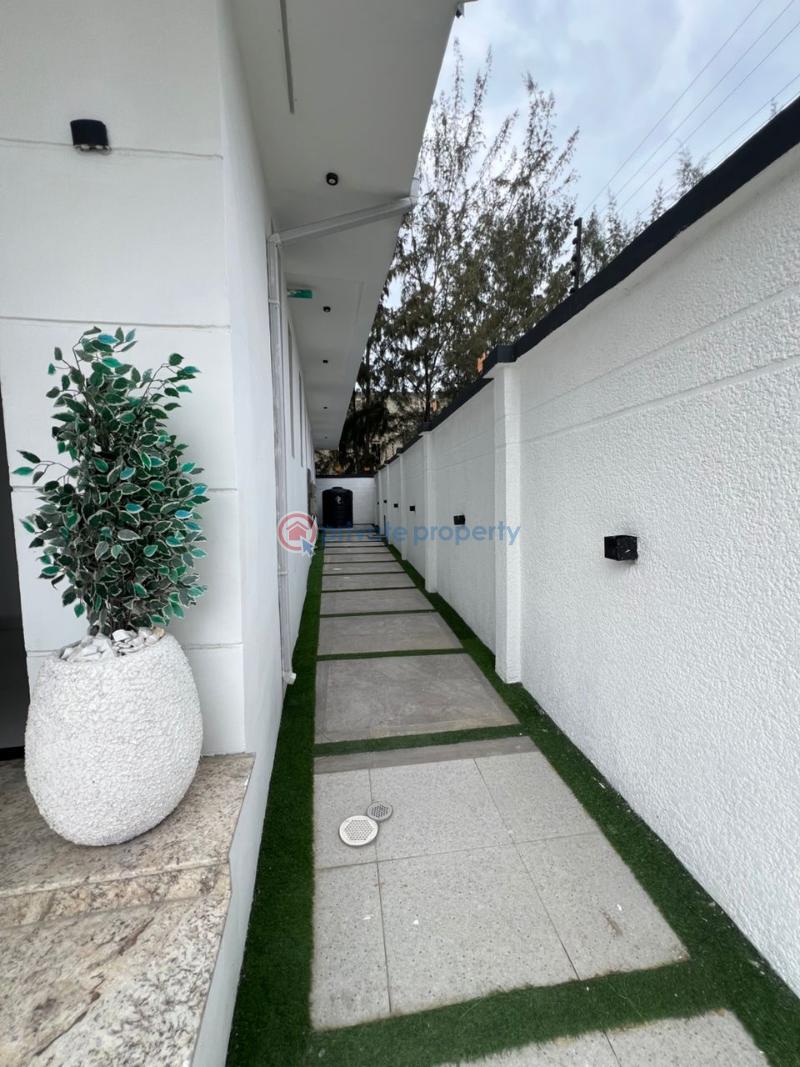 5 bedroom Detached Duplex For Sale Mega Mound Lekky County Lekki Phase 2 Lagos - 12
