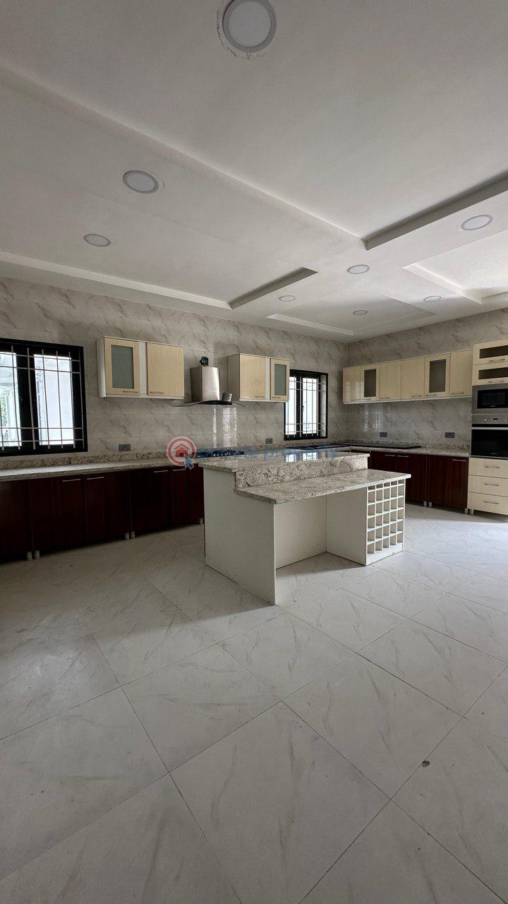 5 bedroom Detached Duplex For Sale Lakeview Park 2 Estate, Orchid Road, 2nd Toll Gate, Lekki Lagos - 10