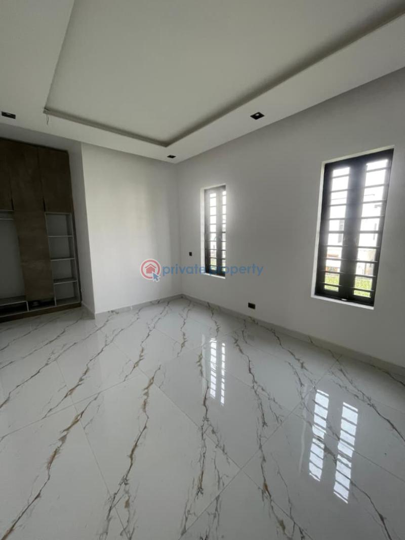 5 bedroom Detached Duplex For Sale Vgc Lekki Phase 2 Lagos - 11