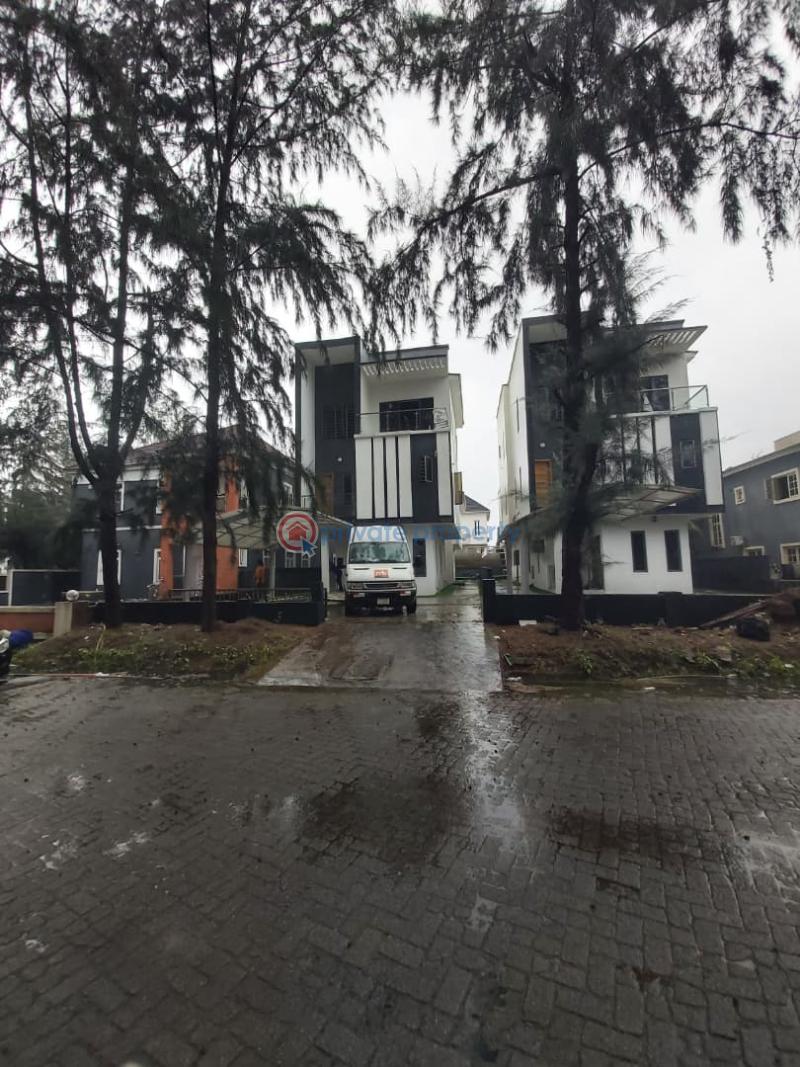 Luxurious 5 bedroom duplex with bq pool - 1 5 bedroom Detached Duplex For Sale Mega Mound, Lekky County Lekki Phase 2 Lagos - 1