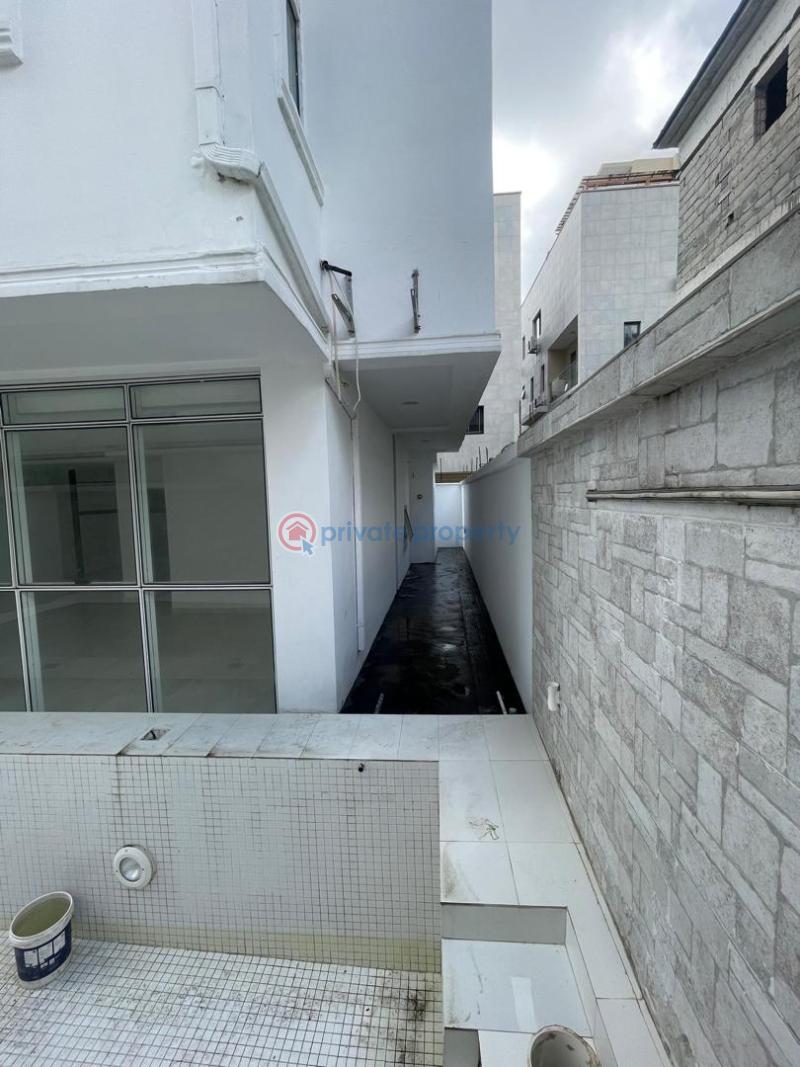 5 bedroom House For Rent Banana Island Ikoyi Lagos - 2