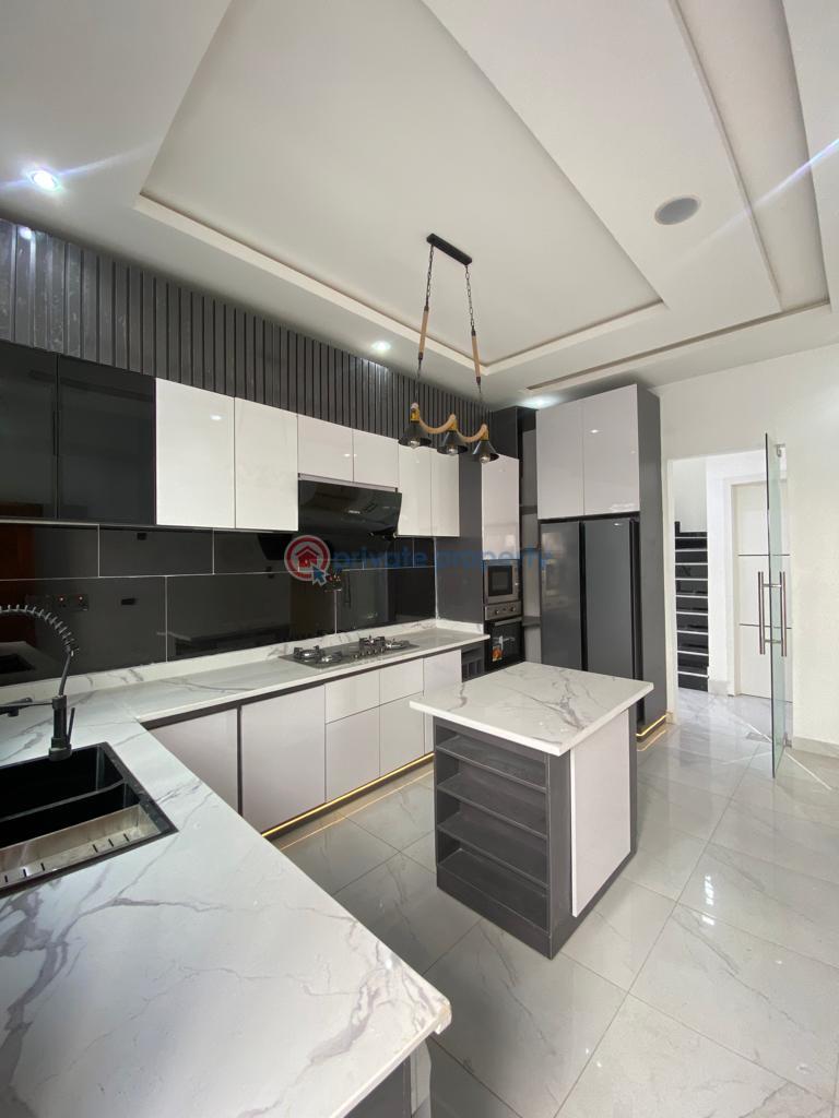 5 bedroom Detached Duplex For Sale Chevron Drive Lekki Lagos - 4