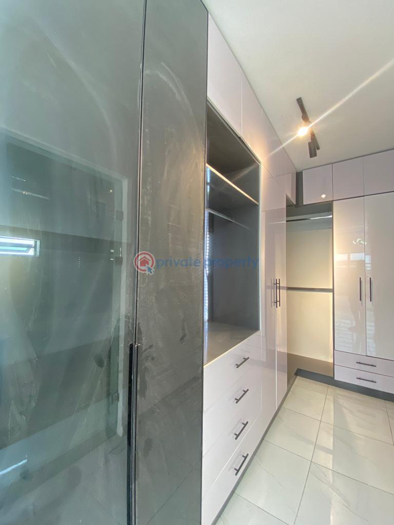 5 bedroom Detached Duplex For Sale Chevron Drive Lekki Lagos - 9