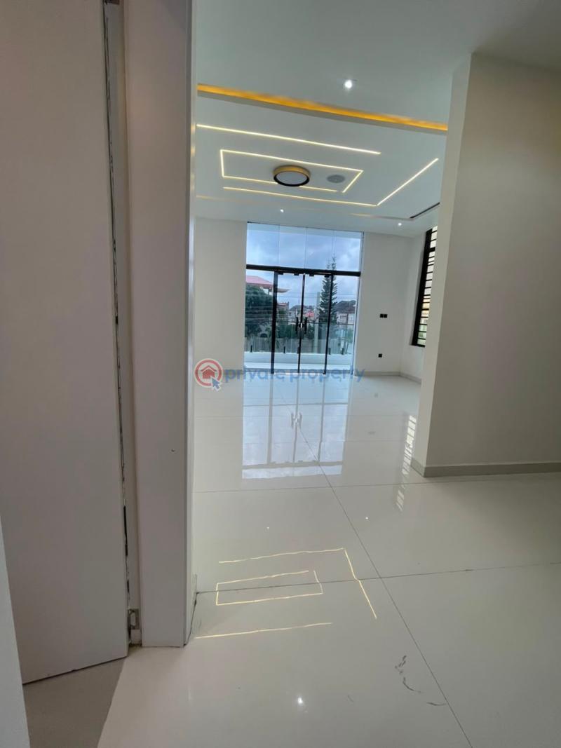 5 bedroom Detached Duplex For Sale Gym House Provided With All Equipment 2modern Fitted Kitchen Ikota Lekki Lagos - 24
