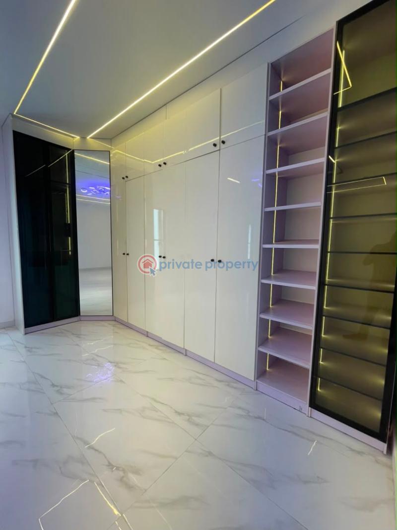 5 bedroom Detached Duplex For Sale Gym House Provided With All Equipment 2modern Fitted Kitchen Ikota Lekki Lagos - 3