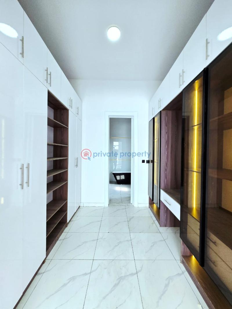 5 bedroom Detached Duplex For Sale Lakeview Estate Chevron Drive Lekki Lagos - 9