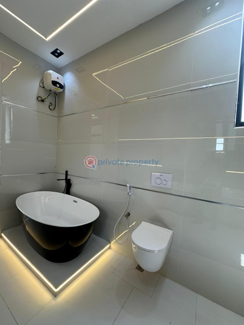 5 bedroom Duplex For Sale Osapa Lekki Lagos - 13