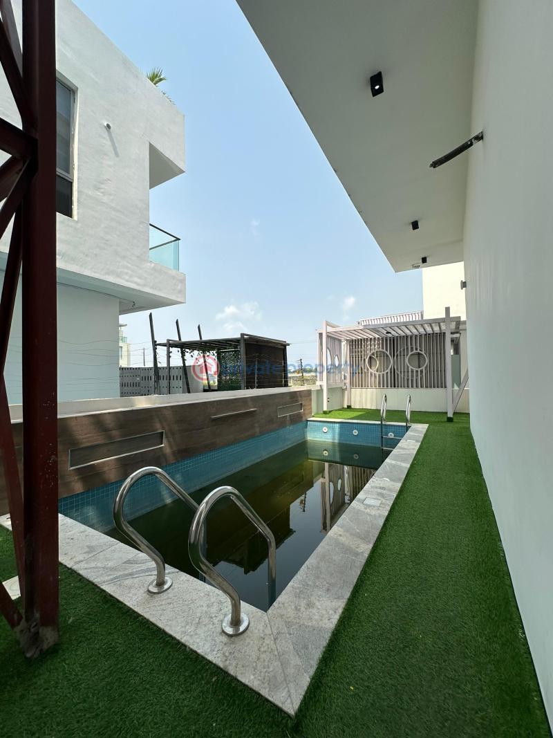 5 bedroom Duplex For Sale Osapa Lekki Lagos - 8
