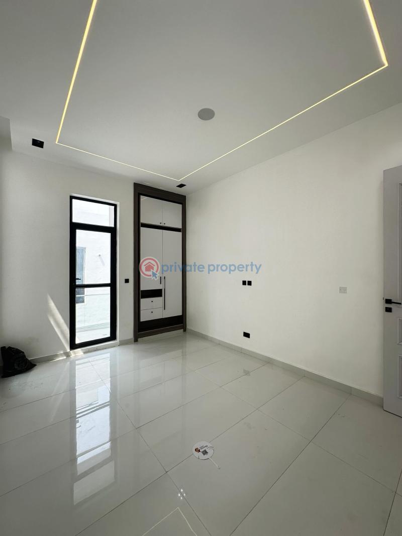 5 bedroom Duplex For Sale Osapa Lekki Lagos - 9