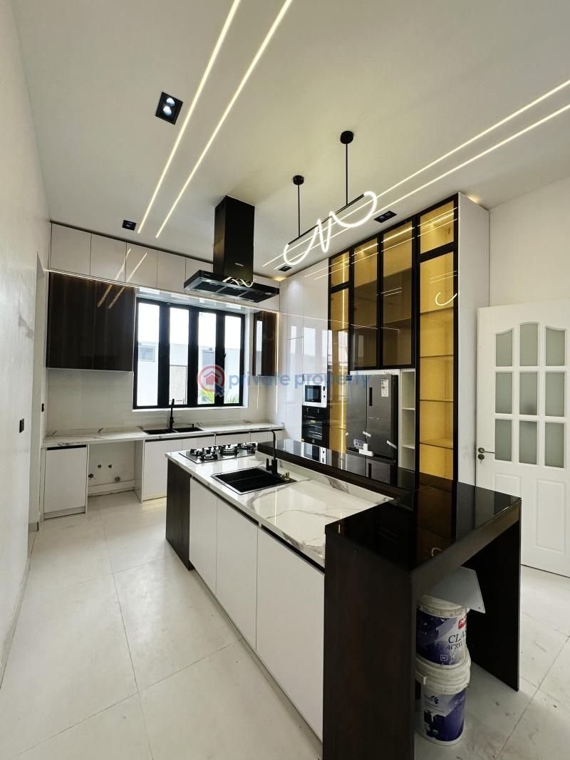 5 bedroom Duplex For Sale Osapa Lekki Lagos - 5