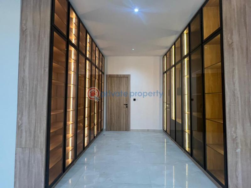 Luxurious 5 bedroom fully detached duplex with bq for sale - 14 5 bedroom Detached Bungalow For Sale Osapa London Lekki Lagos - 14