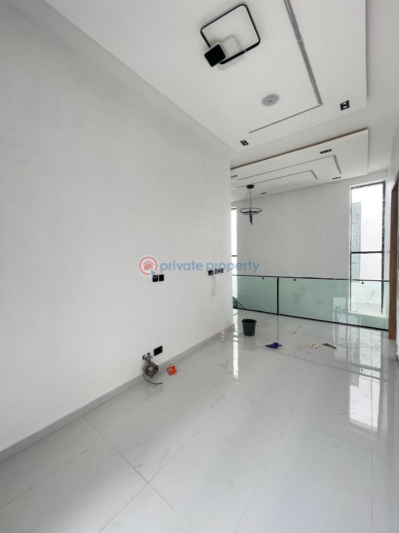 5 bedroom Detached Duplex For Sale Chevron Drive Lekki Lagos - 3
