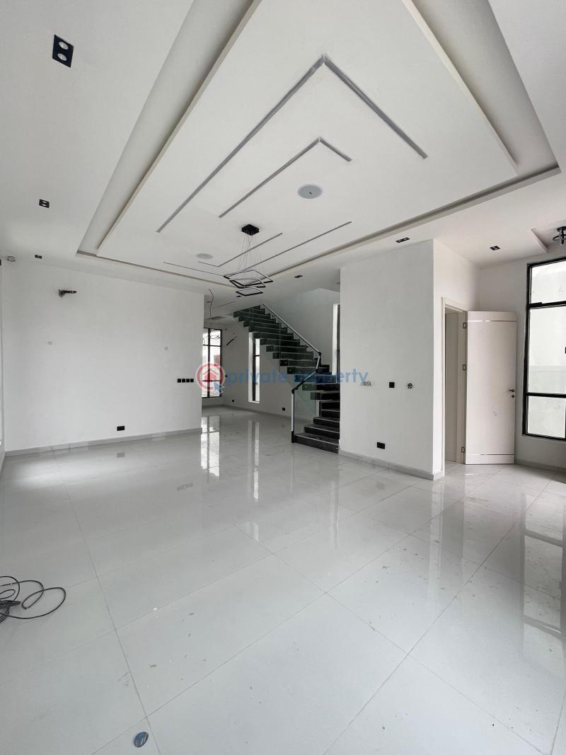 5 bedroom Detached Duplex For Sale Chevron Drive Lekki Lagos - 1