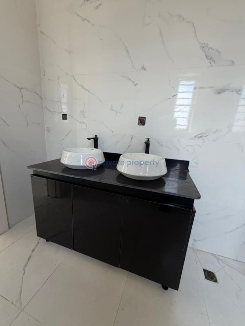 5 bedroom House For Sale Chevron Drive Lekki Lagos - 5