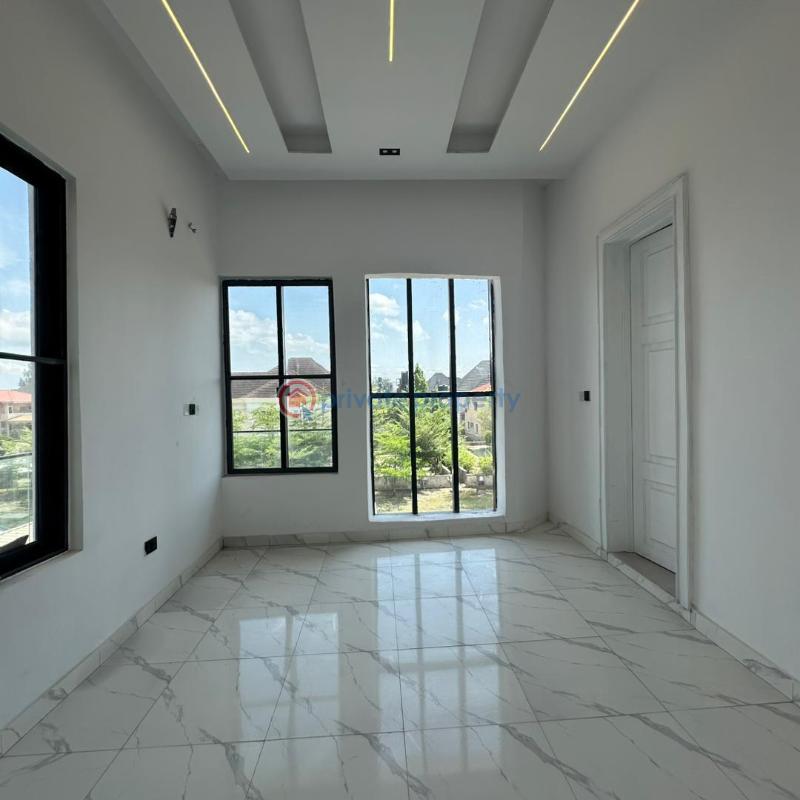 5 bedroom Detached Duplex For Sale Orchid Road Lekki Lagos - 22