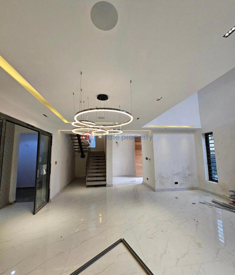 5 bedroom Detached Duplex For Sale Adeniyi Jones / Ikeja Adeniyi Jones Ikeja Lagos - 2