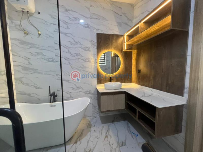 Luxurious 5 bedroom fully detached duplex with bq for sale - 8 5 bedroom Detached Bungalow For Sale Osapa London Lekki Lagos - 8
