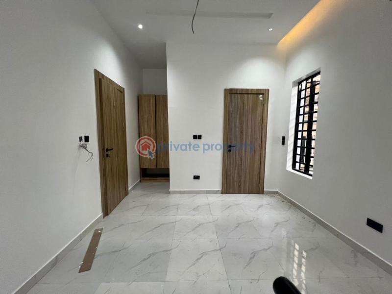 Luxurious 5 bedroom fully detached duplex with bq for sale - 15 5 bedroom Detached Bungalow For Sale Osapa London Lekki Lagos - 15