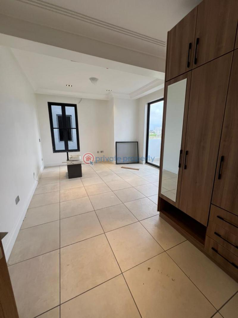 Luxurious 5 bedroom fully detached duplex with bq - 6 5 bedroom Detached Duplex For Sale Royal Garden Estate Lekki Phase 2 Lagos - 6